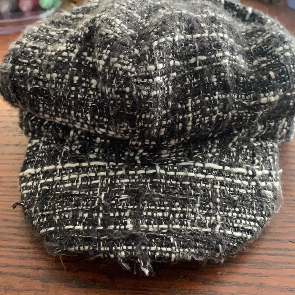 Black and White newsboy hat